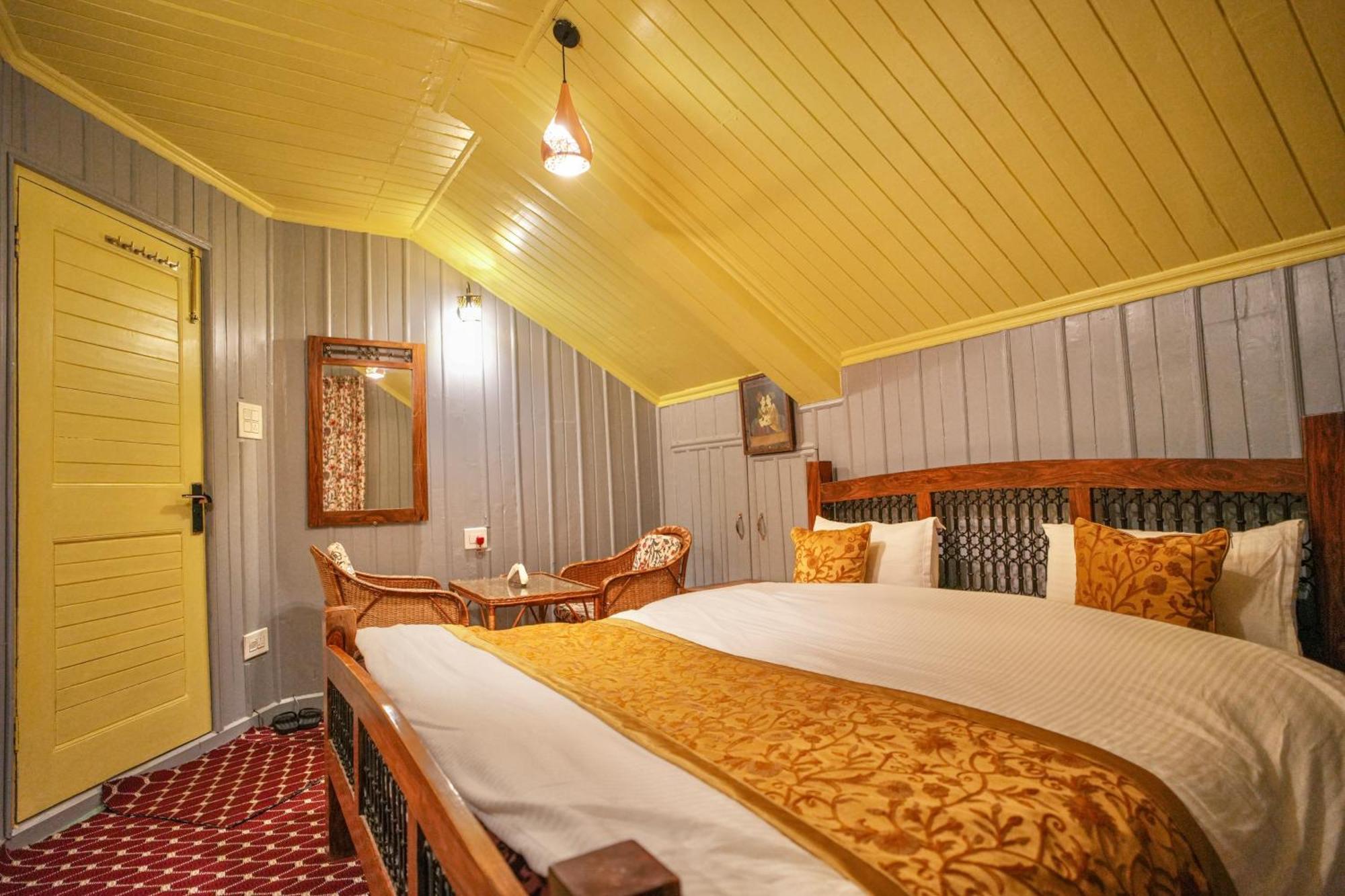 Hotel Little Silver Pahalgām Exterior photo